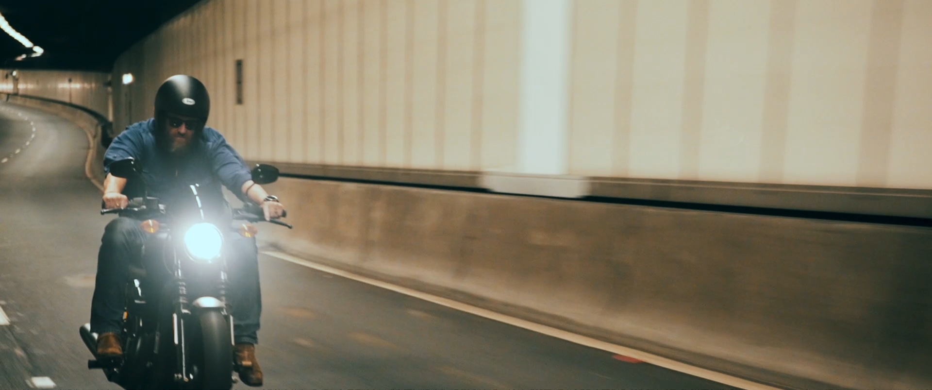 Elias & Phillipe Still 4