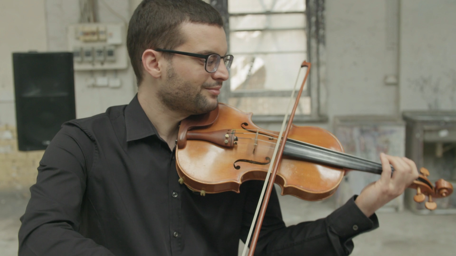 Loud + Clear Still 8